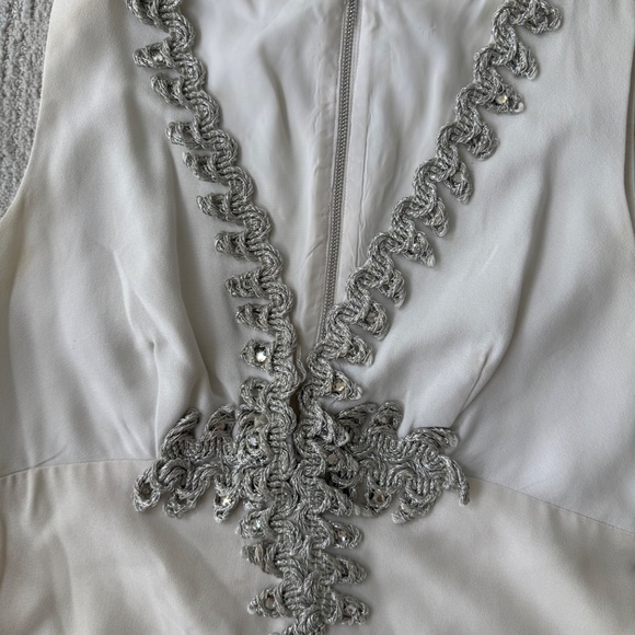 Vintage 60s White & Silver Details Shift Dress Size 6 - Picture 2 of 3